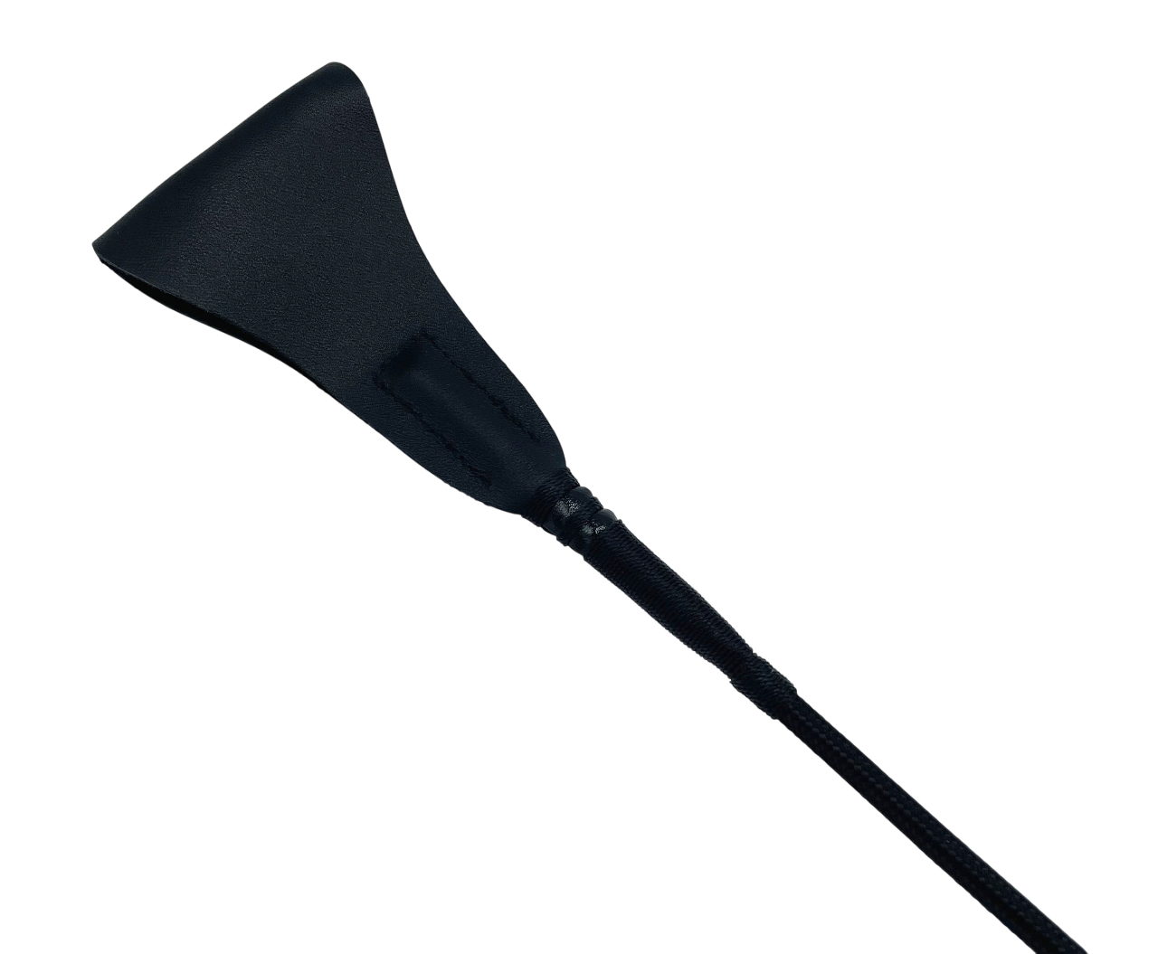 Gerte mit Echtleder-Klatsche – Robuste Spitze für klare Impulse Nahaufnahme der schwarzen Echtleder-Klatsche einer Gerte, fest vernäht am flexiblen Schaft für präzise Schlagwirkung.